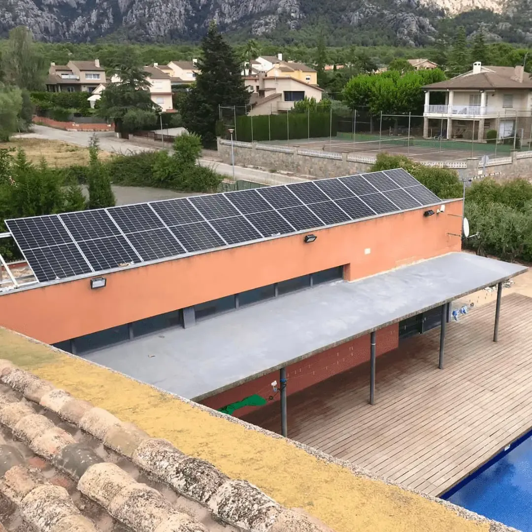 Instal·lació fotovoltaica 5,4 kW - Collbató (Barcelona)