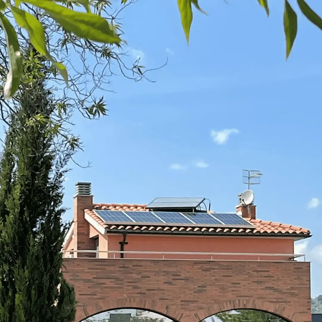 Instal·lació fotovoltaica 2,25 kW - Vilafranca del Penedès (Tarragona)