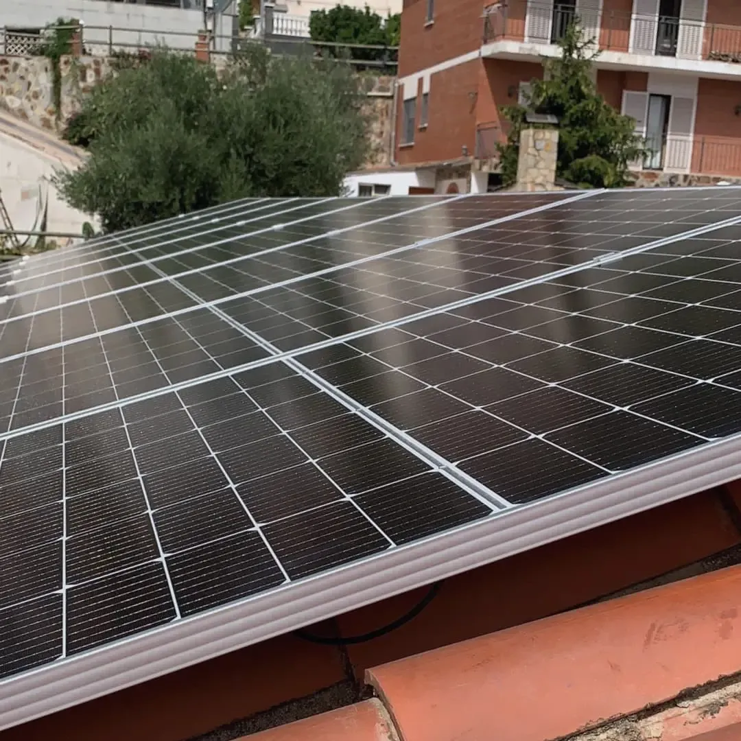 Instal·lació fotovoltaica de 5,4 kW - Vallirana (Barcelona)