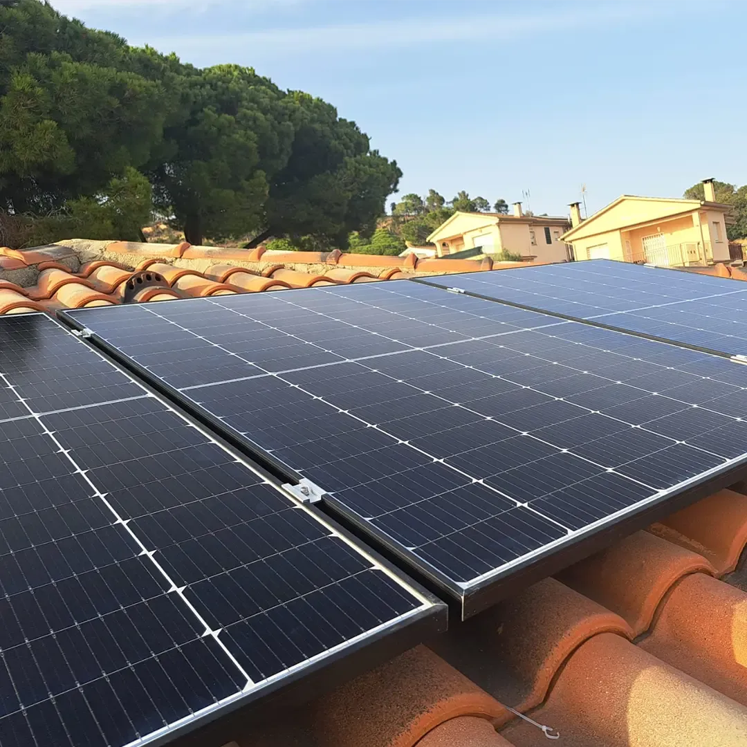 Instalación smart solar 5,04 kW  - Bigues (Barcelona)