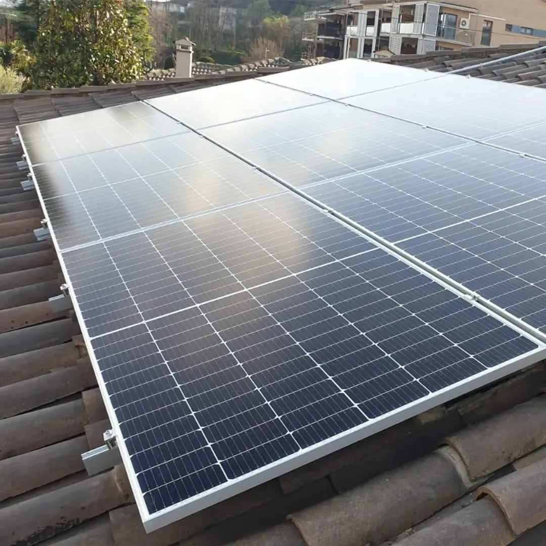 Proyecto solar híbrido 3,15 kW - Sant Hipòlit de Voltregà (Barcelona)