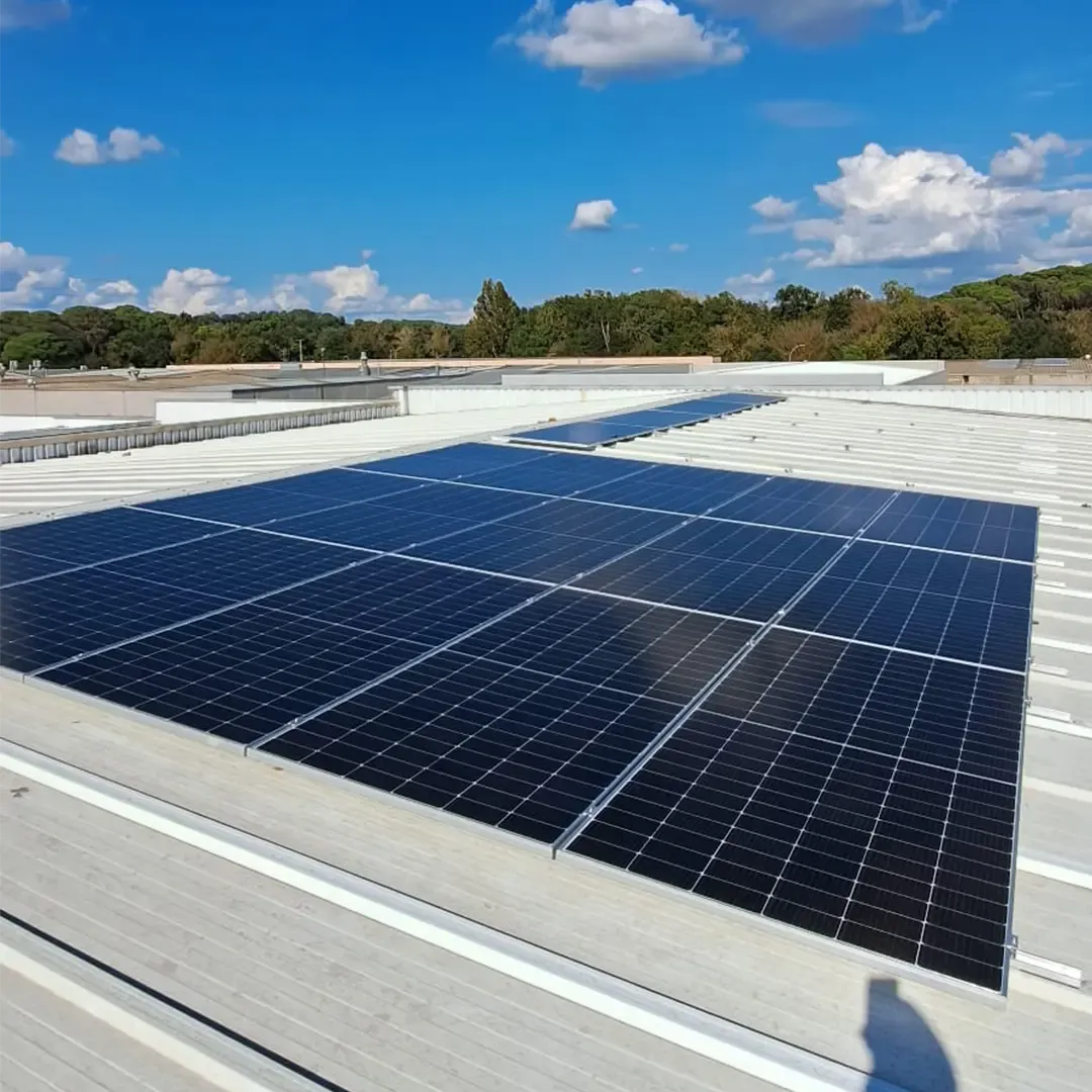 Sistema solar industrial 17,76 kW - Tordera (Barcelona)