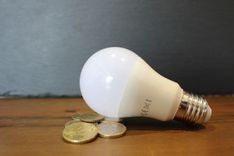 Subida del IVA de la luz y IEE en la electricidad: Impacto en tu factura y cómo afrontarlo